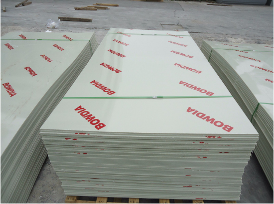 河南PP板厂家讲述塑料板材与PVC硬板的区别之处